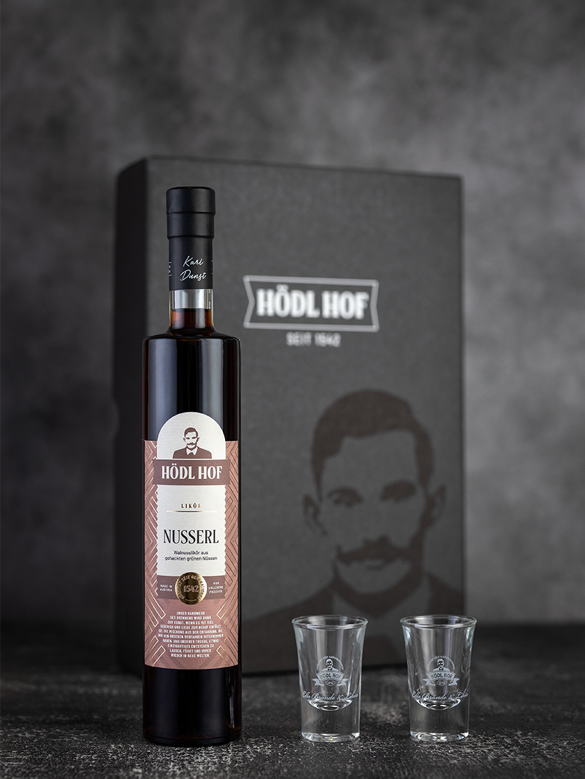 Hödl Hof Geschenkset Walnuss Likör "Nusserl" | 0.5l
